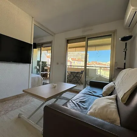 Apartment Superbe Avec Terrasse, 5 Minutes Croisette *