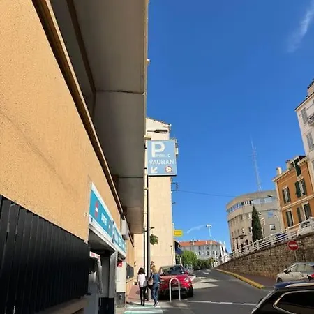 Superbe Avec Terrasse, 5 Minutes Croisette * Cannes