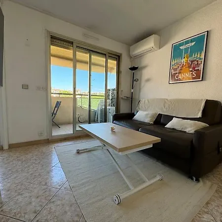 T2 Avec Terrasse, Gare & Croisette A Pied Cannes