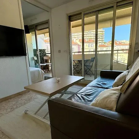Superbe Avec Terrasse, 5 Minutes Croisette Apartment *